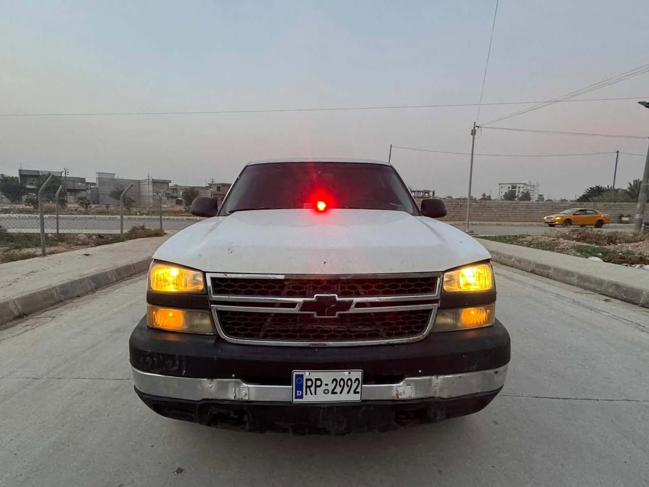 سلام عليكم سلفادور مال مزاد مديل 2006 مكينه او كير بلادي مكفول سيارة جاهزة اي نقص مآبيه سعره 40 بيه مجال مكان ديالى خانقين رقم هاتف ***********
