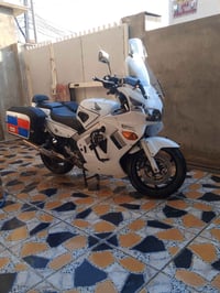 هوندا vfr • ٨٠٠ • اي بي اس