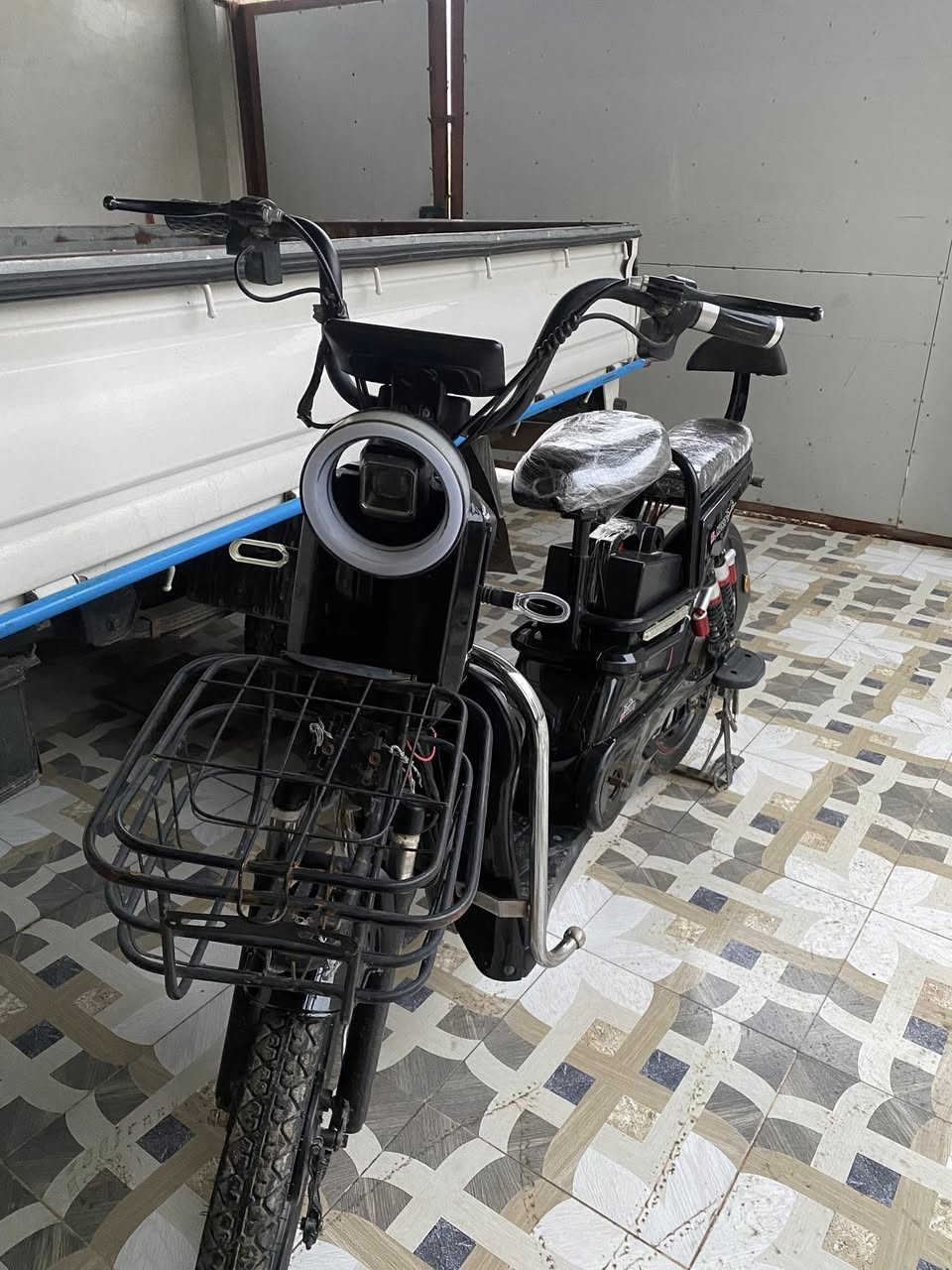 سلام عليكم دراجة شحن موديل 25 دراجة كلش جديدة

بطاريات قبل يومين من شديتهن لاصليات اصدار ل26 فول مواصفات كارت شاشة بصمة تشغيل عن بعد لايت عالي ناصي كلهة شغالة بطاريات شرط تفتح كدامي اذا مو جدد مرجعة لدراجة سعر ب270 وبيهة مجال مكاني ديالى بعقوبة ***********
