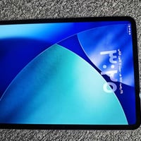 ايباد برو ام٤ • ١١ انش • شاصي مضروب