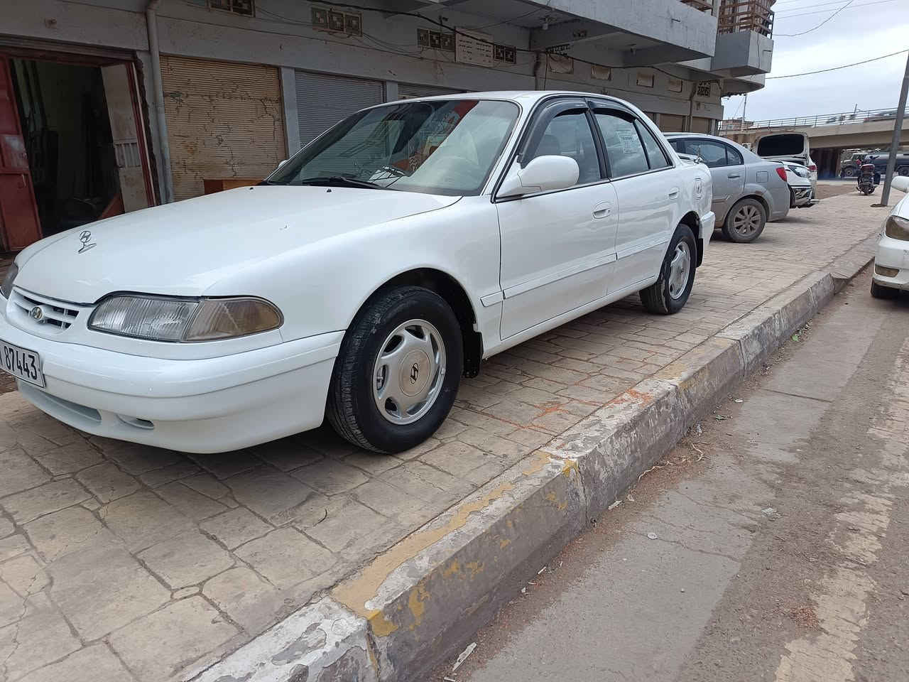 سلام عليكم مرخصة لا دمن سوناتا 2 الموديل 95رقم بغداد انكليزي السياره جاهزه من كلشي باتري جديد كهربائيات شغاله مصبوغه حزام بدون ضربه السعر 48وبيه مجال بسيط السياره كير عادي مكاني فلوجه الكورنيش ***********
