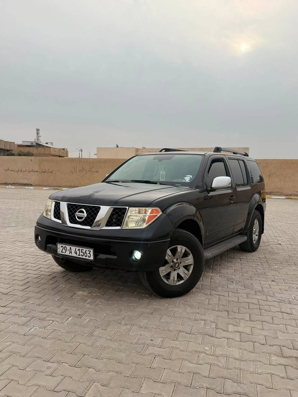 باتفندر للبيع 2006 خليجي رقم واسط 
سياره كل نقص مابيها برغي نقص جاهزه 
تبريد حداديه تخم تاير جديد 
7 راكب تحويل ثاني يوم 
السعر 90 وبيها مجال 
للبيع او المراوس 
***********
