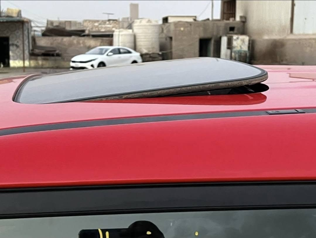 للبيع او للمراوس فقط

GT-Line 2023 سول

النوع: كيا سول GT-Line

(فول مواصفات)

الموديل: 2023

الرقم: بغداد بإسمي شخصياً

- تحويل ثاني يوم)

المسافة المقطوعة: 45,000 كم قابلة للزيادة

حالة البدي والضرر:

السيارة بدون صبغ نهائياً.

. تفاصيل الضرر: بارد وتكحيل کارت شبرين) في البنيد أثر الحادث + خشم الجاملغ مع تعديل الجاملغ بارد + بارد قليل جدا في حافة الباب

 تبديل الدعامية الأمامية فقط.

. ملاحظة توجد طخة بسيطة جداً في الباب الخلفي (جهة الراكب أثر النقل (موضحة بالصور) ورصعة بالبنيد طابوكة بسبب اطفال المنطقة )

الإيرباك ضرر إيرباك الدرگة (الستيرن) والدشبول مبدل

بلادي.

 

العنوان : المحمودية  او الكرادة
السعر:- مناسب

للتواصل:***********
