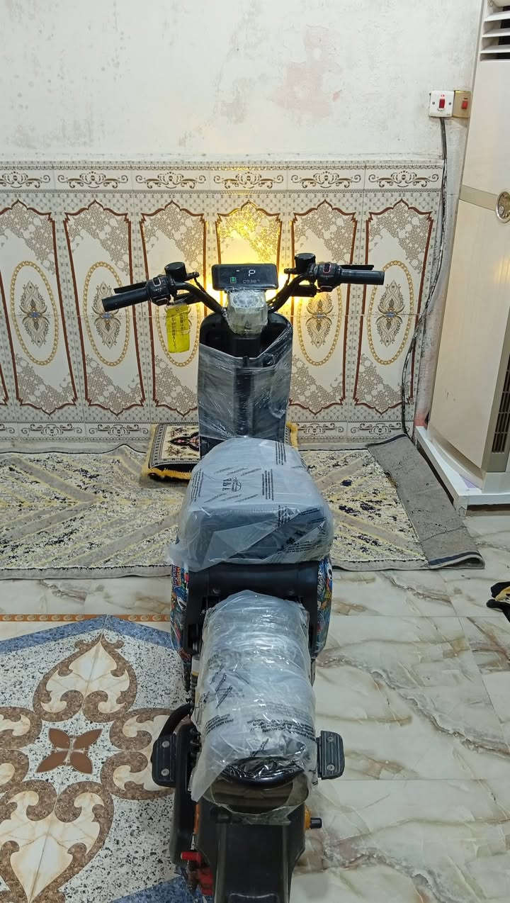 سلام عليكم دراجة ار تسعة البيع دراجة مال بيت جديدة بطاريات نضيفة كفرات نضيفة    مكاني بصرة قبلة اربع تلاف يم طب العدلي. السعر300    ***********
