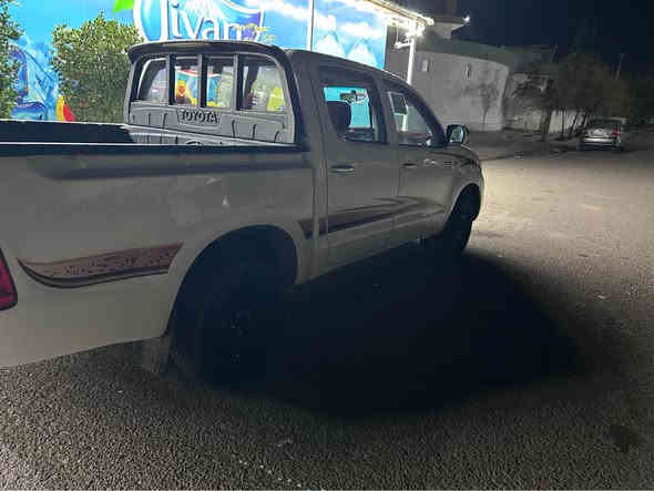 تويتا مه رزيه موديل ٢٠٠٩ شانسي ١٩ سعودي ١٥٨ هه زاري حقيقي روشتوه سه نه وي تازه يه تا ٢٠٣٠ تايه ي تازه يه گيرو مه كينه ي به شرت سپانه ي لي نه دراوه  سونه ره كيم دا ناوه مالي دوسته به ناوي خومانه   ***********.  *********** شمشمل
