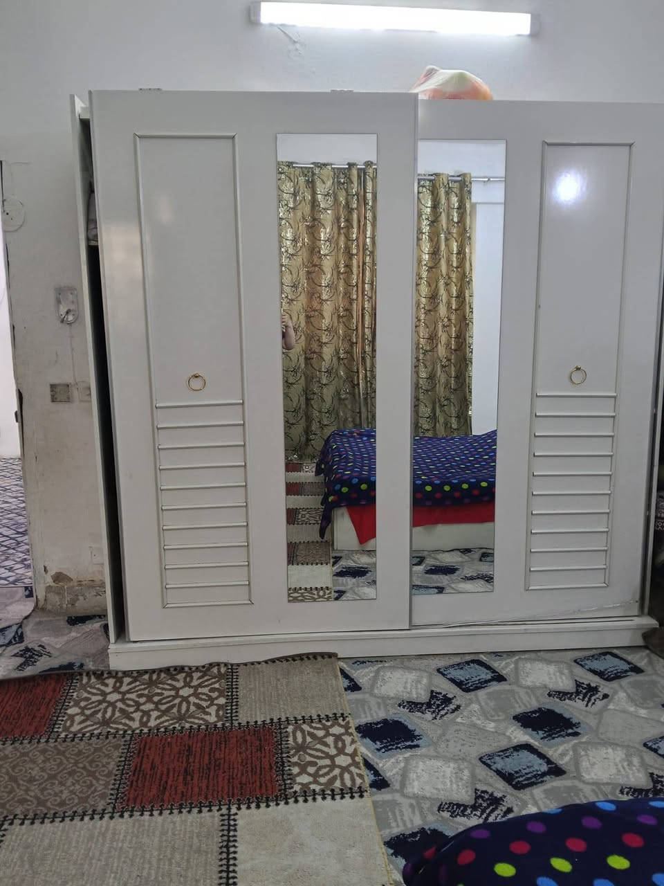 ***********
العنوان كرادة خارج مكلف بلنشر غير متواجد ع الفيسبوك
ميز بلازما ٢٥
غرفة نوم ٥ قطع ب ٤٠٠ نظيفة وبيها مجال بسيط
كاونتر نظيف ب ٢٠٠ وبي مجال
مجمدة ع غفله طفت ماعرف منقصه غاز لو شنو
