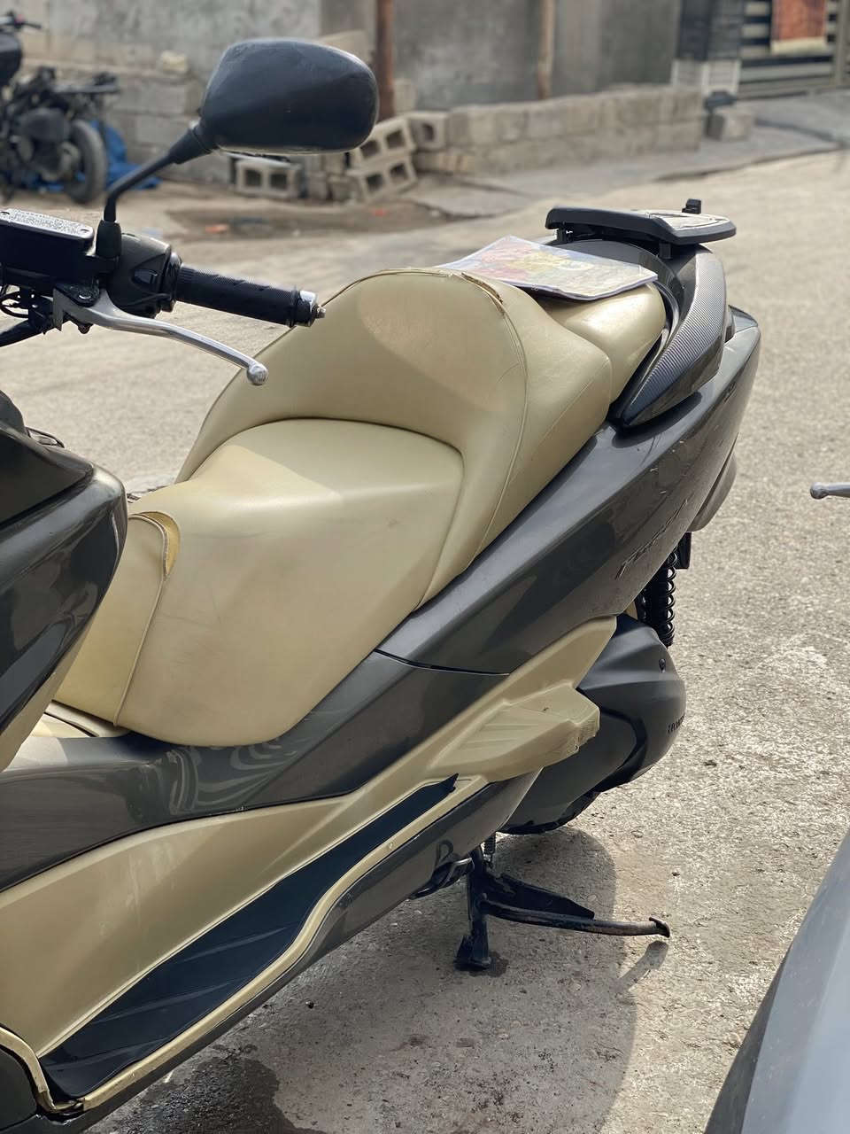 فورزا صفر ١٠ سرائيلي
مواصفات_ABS_تدفئه يدات_مسجل 

مكينه خير من الله لا تنقيص للتبخير ولا مفتوحه 

السعر ١٦٠٠ وبيها مجال بسيط 

العنوان ديالى بعقوبه 

***********
