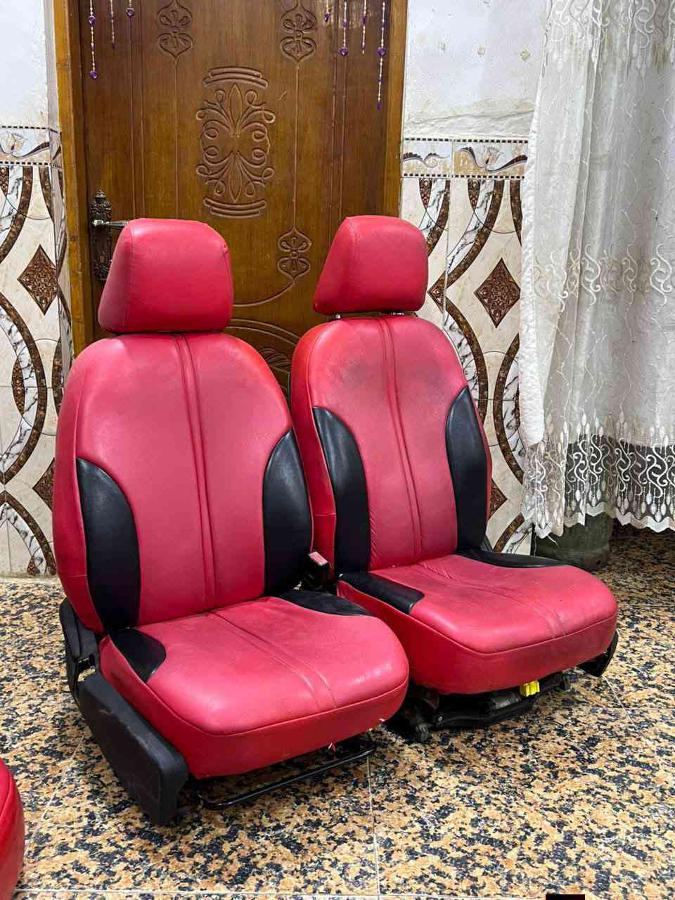 الي عنده تخم جديد ياخذ ذني ويطينيا كون حظن واذا بيع تعال خاص ونتفاهم
كشنات جلد عدد ثنين نضافه 80 بل100
بطاين بنفس الون 
جنح ويايد بدي 
مكاني الناصريه مركز
***********
