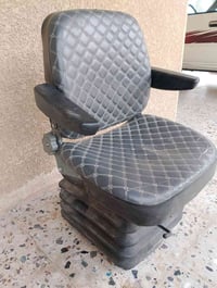 للبيع كشن فروكسن 07865613671