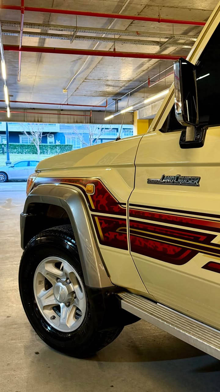 ‎تۆیۆتا مێگزەمین ( j70 )
مۆدێل ٢٠١٣ 
سەیارەکە ٩٠.٠٠٠ کم ڕۆیشتوە 
بیلاد پۆستاڵ ، شوتە ، وینج 
بێ بۆیاخ‎ السليمانية, العراق


**إذا كنت صاحب هذا الإعلان وتريد حذفه لأي سبب، رجاءا أرسل رسالة إلى الدعم الفني**