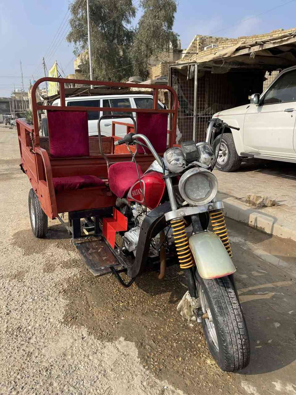 يالله متاح ستوته شباب اقره المنشور عدل وخابرني ستوته صلطان اوراق 2013رقم شاصي مايبين كلش يرادله توضيح بس هوه موجود كله بس من سنجار وصبغ شوي مايبين  مكينه امتيار نضيفه وجديد وخير من الله بدي جديد كاعيه جديده شاصي نضيف كلش فقط الركبه ملحومه شي قليل ستوته جديده ومناسبه مكاني العماره ابو رمانه ***********
