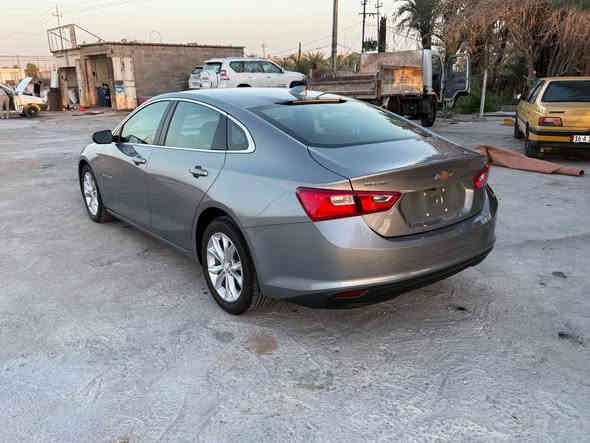 شوفرليت ماليبو ٢٠٢٣ 
موصفات Lt 
مكفوله كفاله عامه 
بدون رقم تترقم جميع المحاظات 
السعر ١٣٥ 
***********
