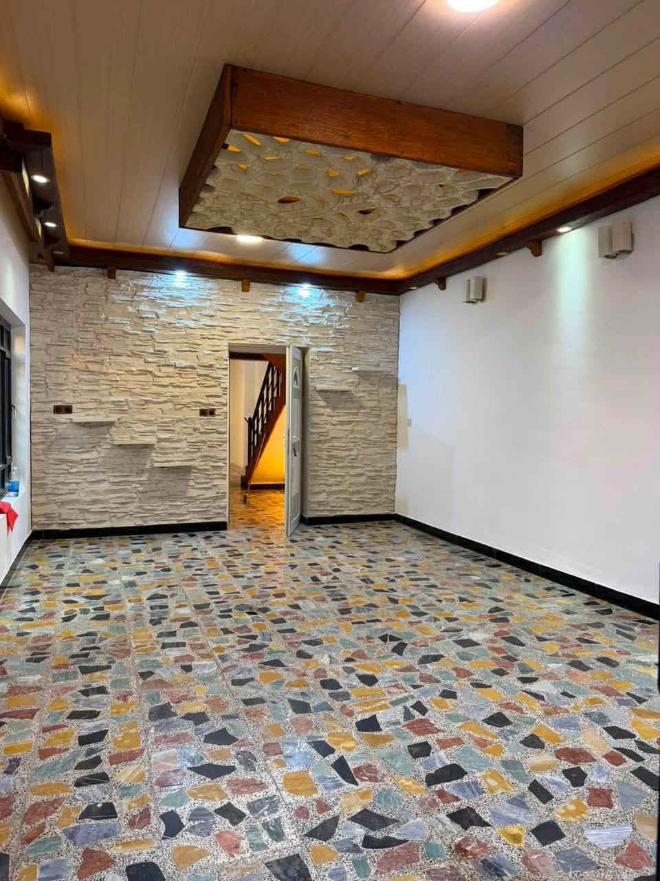 �✨ للإيجار في السيدية – بيت راقي ومميز ✨🏡
🌟 بيت بمساحة 110m

🛏️ يتكون من:

✅ 3 غرف نوم

✅ صالة واسعة

✅ مطبخ مرتب

✅ خدمات متكاملة 

للاستفسار/

مكتب رافدين الخير للوساطة العقارية 

السيدية _شارع العلوة_مجاور مطعم سماش

هـ/***********
