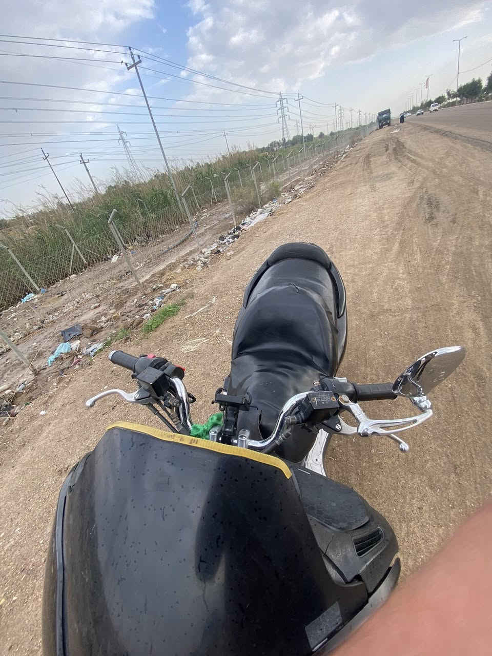 السلام عليكم فورزه 09للمراوس للمراوس فقط شعندك مراوس تقضل خاص دراجه حلوه وناعمه نكيل كهربائياته كله شغاله مابيه نقص برغي بريكات امامي وخلفي جدد تاير امامي جديد بعد معروفه مواصفات الفورزه شعندك تفضل خاص او راسلني واتساب 
***********
