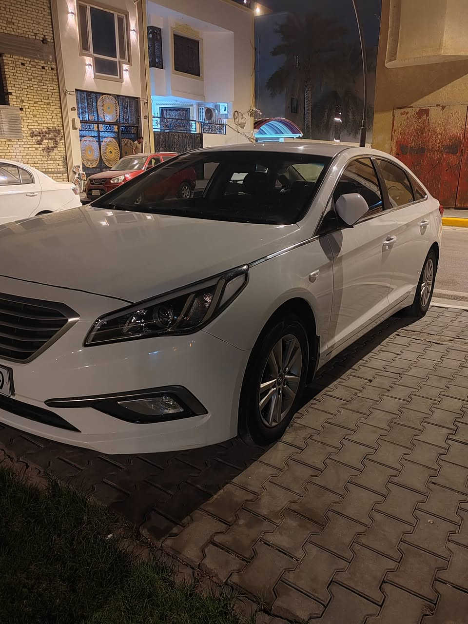 السلام عليكم سوناتا كارتون السياره جديده دخول جديد ادوات تبريد حداديه تخم تاير مكينه كير ويلات كله جديد رقم وسنويه شمالي حساسات خلفية اي نقص ما بيها موديل 2017 غاز ابلاد كصه جنطه استفسار *********** العنوان البصره
