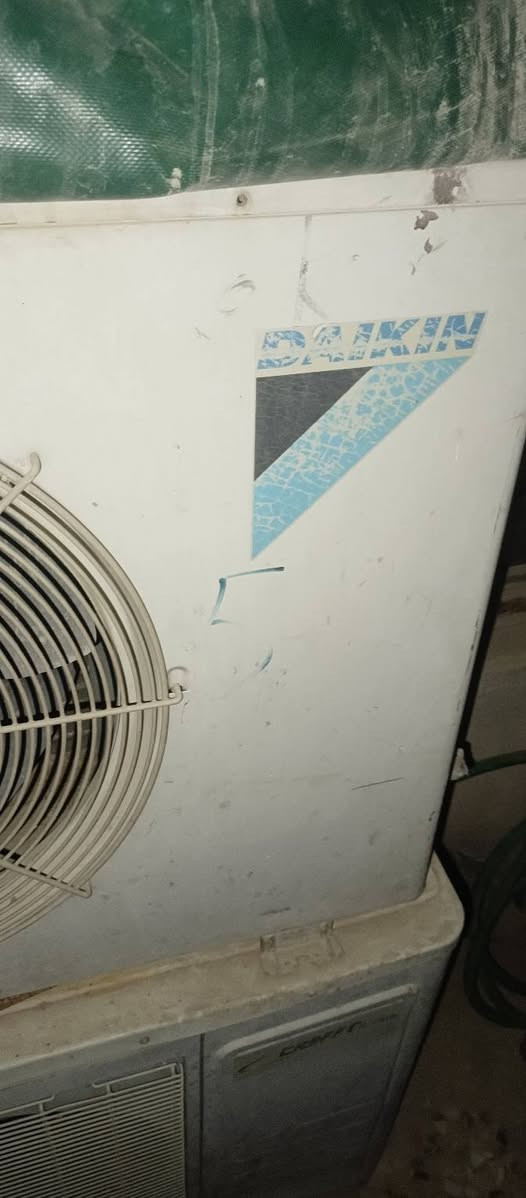 قطعة خارجية دايكن طنين مقفول غازها 250الف


**إذا كنت صاحب هذا الإعلان وتريد حذفه لأي سبب، رجاءا أرسل رسالة إلى الدعم الفني**