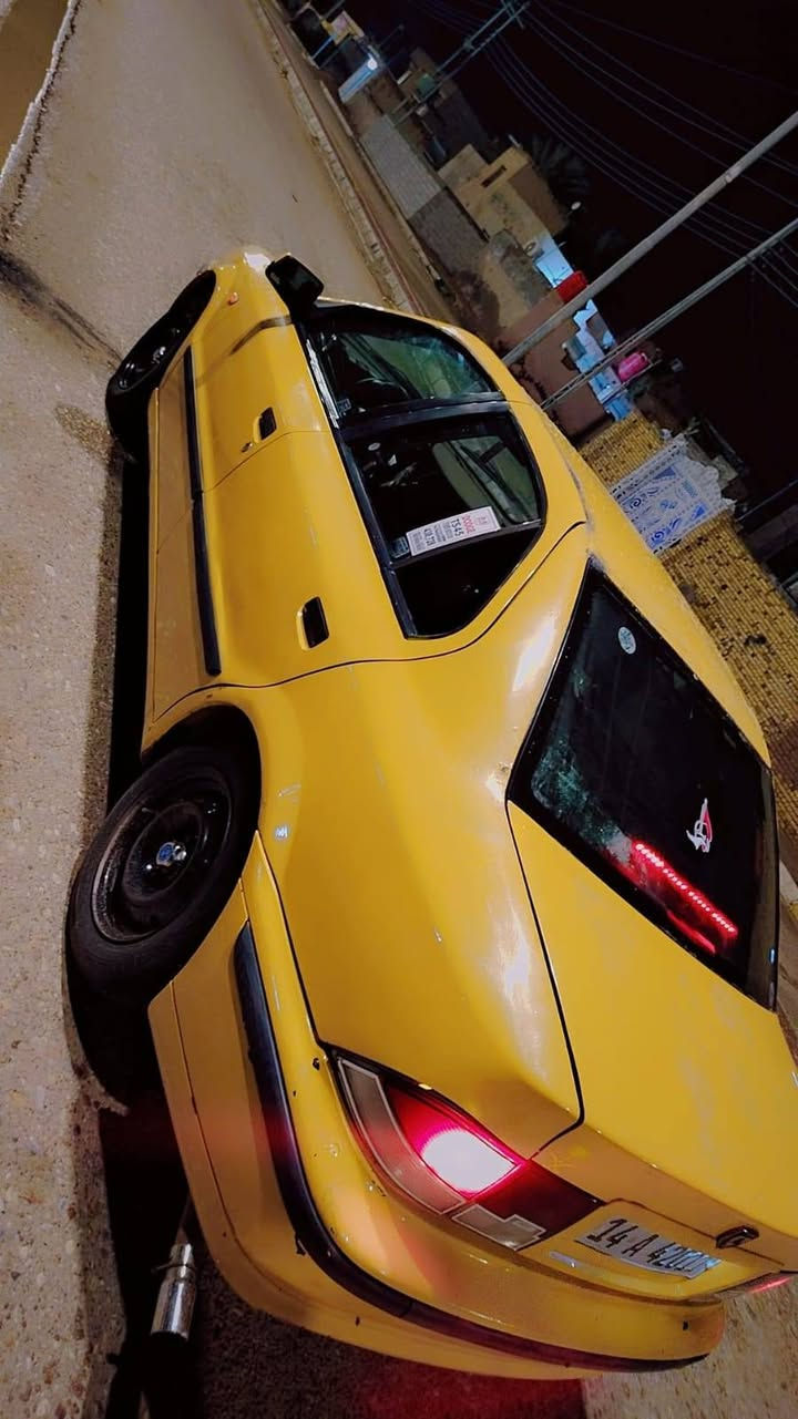 سلام عليكم سياره للبيع سمند موديل 2012 سياره مكفوله من ضربه وتبديل كير ومكينه جدد و حداديه وتبريد وتخم تاير جدد رقم نكليزي مصفره هيه وغرامات سنويه 2031 مشروع وطني السعر 28 وبيه مجال ***********
