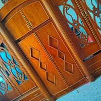 غرفة نوم • اخشاب • نضيفه