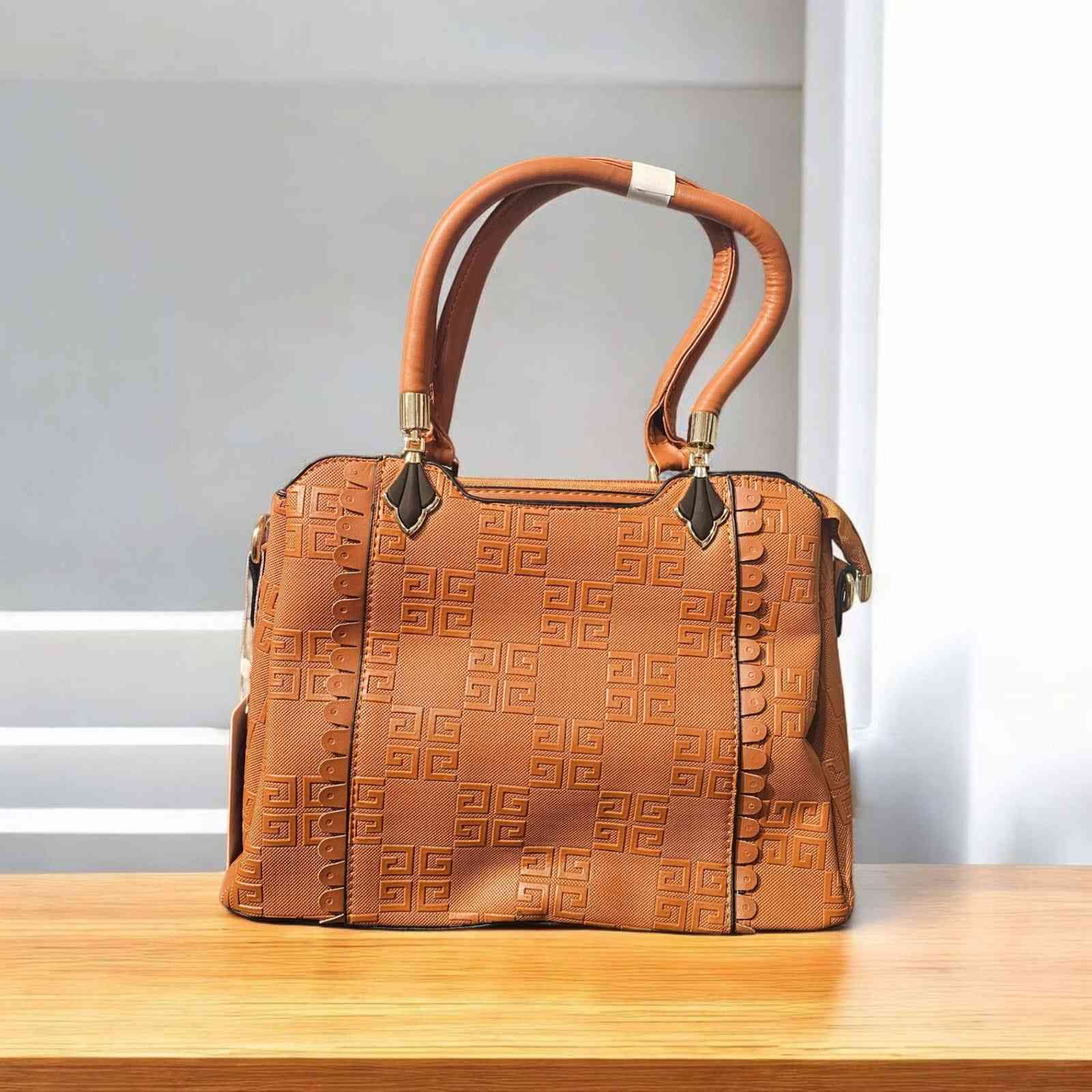 حقيبة كوالتي عالي 
جلد طري 💯💯
خمس الوان 
موديل روعة ونازك 

⭕ العنوان موصل حي المهندسين مول قوارير
      الطابق الثاني 

⭕يوجد توصيل داخل الموصل 

⭕هاتف ***********

⭕هاتف ***********
