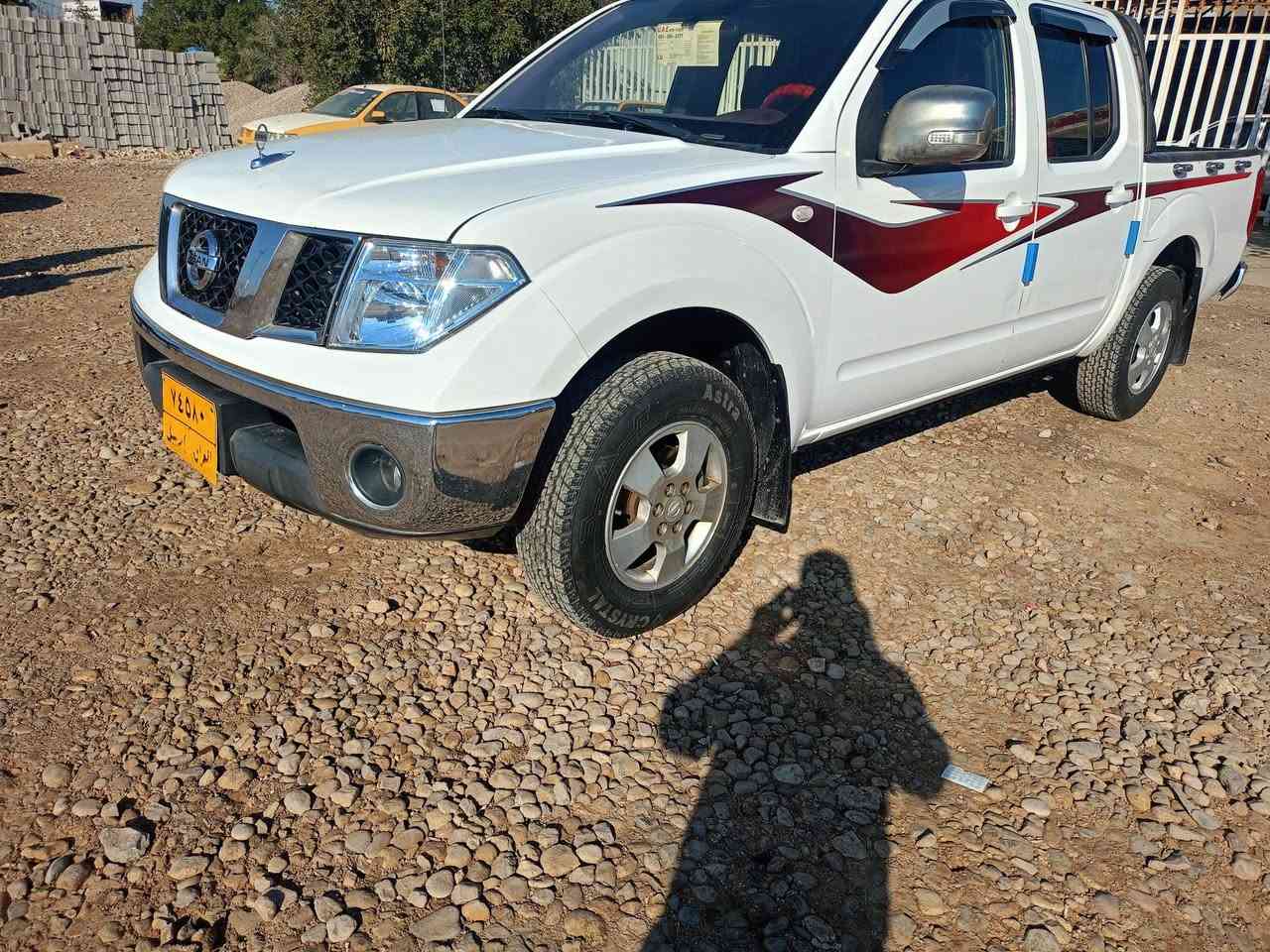 سلام عليكم بيكم نيفارا للبيع 2010سياره جاهزة من أي نقص مابيها صبغ بيها قطعه فقط بدون دواخل كير ومحرك جدد كير عادي السعر 95 وبيها مجال ل شراي العنوان واسط العزيزية الاتصال ع رقم الهاتف ***********
