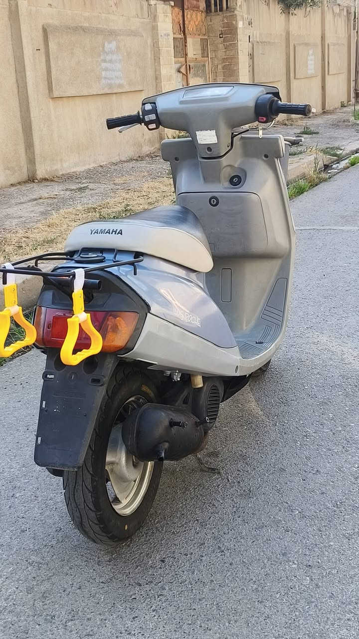 بزون نضيف حيل للبيع
محرك شرط لاصوت اكسن ولا چزه كلو بلادي 

...........تحريكه معدل فوول نگره سلف كلو شغال 

...........اي نقص مابيه كامل ومجهز مكاني حي الوحده

سعر 375..  ***********...***********..
