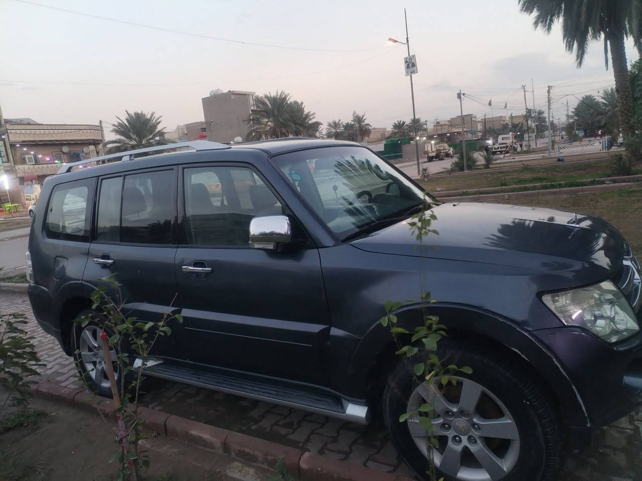 باجيرو 2008  حبتور فول مواصفات   رقم  بغداد مشروع واطني  بدون حادث  سيارة  مكفوله كفاله عامه سياره كلين عله واضع الشركه معروفه خليجي كويتي السياره جديده مال جناي فورويل نضام دفلوك كشنات جلد كهربائي اشارة بل مري شفط تحكم ستيرن شاشه اندرويد شاشات خلفيه  اصليه فتحه تبريد ثلاث قطع حساسات خلفيه زاد ثلاجه تخم تاير كير مكينه حداديه خير من الله سياره جديده لوك محرك ٣٨٠٠ لوك ما مفتوح ابلادي ماشيه ١٣٠ السعر ١٢٥ الاتصال ***********
