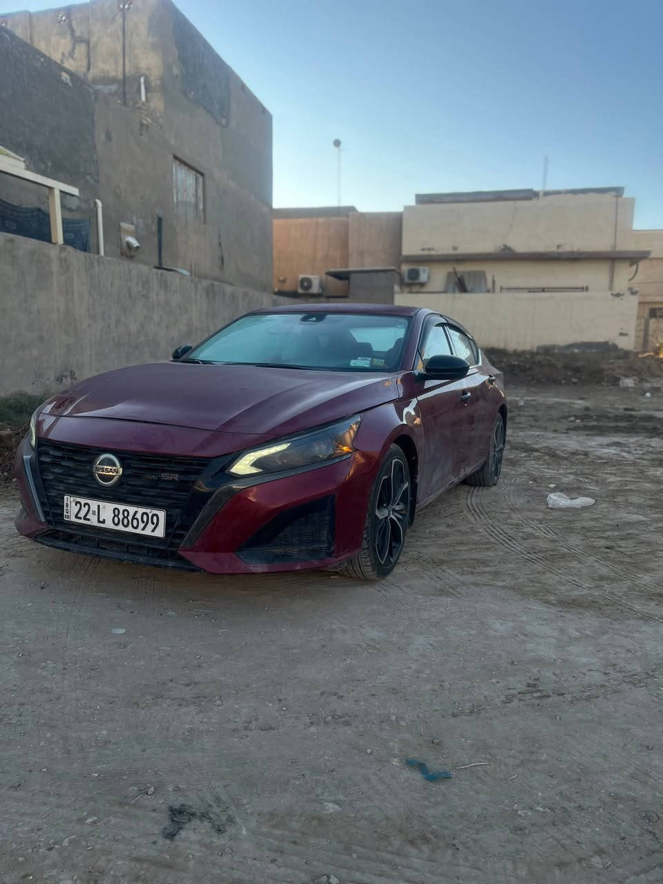 نيسان التيما 2023 SR للبيع
سلام عليكم 
نيسان التيما 2023 SR للبيع
-بدون صبغ وبدون تبديل  
ضررها خفيف ، بيها بارد بجاملغ السايق وبارد قليل بحافة البنيد ويه تكحيل على كدهن
ايرباك ستيرن طاك وراجع سستم
 صور الحادث والسونار نشرتهن

-بيها نقص رادار امامي مسروق ، قاعدته والفيش موجودات جيب وشد 

-ماشية 43 الف كيلومتر  
مواصفاتها :محرك 2500, تشغيل بصمة وتشغيل عن بعد رادار خلفي ومانع اصطدام ، نقط عمياء جانبية ، كشن السايق كهربائي ، ويل 19 SR ، شفتات ستيرن ، AWD   

السعر : 178 ورقة وبيها مجال بسيط
السيارة رقم اربيل ، تحويل او وكالة بكيفك
عنواني : كربلاء - الهندية   
رقمي : ***********
