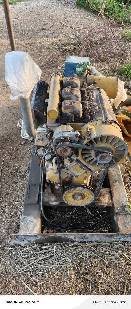 مولد نوع  اسبان الماني 100 امبير 25 كيفي شغال نقص باتري فقط 
‏‪***********‬‏
