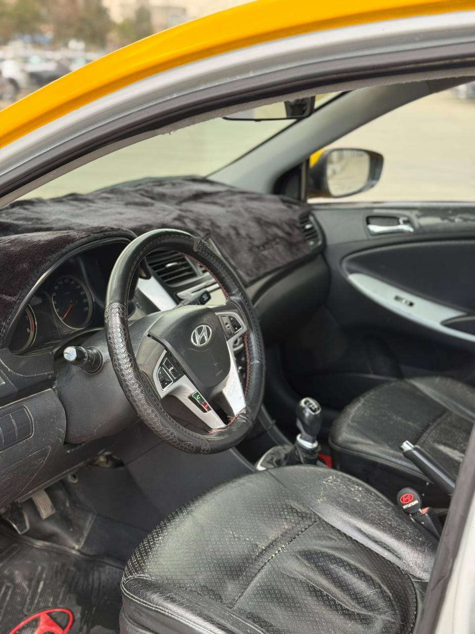 اسلام عليكم اخوتي
اكسنت 2011
رقم نينوه 
مكينه 16 دوش مرغورب شرط
كير عادي 
جامات كهرب
تبريد منظومه كاملاه جديده
تايرات جدد
طخم امامي وخلفي نظيف
كشنات هيتر +جلد
5 تكوات
اي بي اس ااصلي
اربع دسك
اشاير مري
تحكمات ستيرن اصلي
اربكات سياره شرط
 ***********
***********
