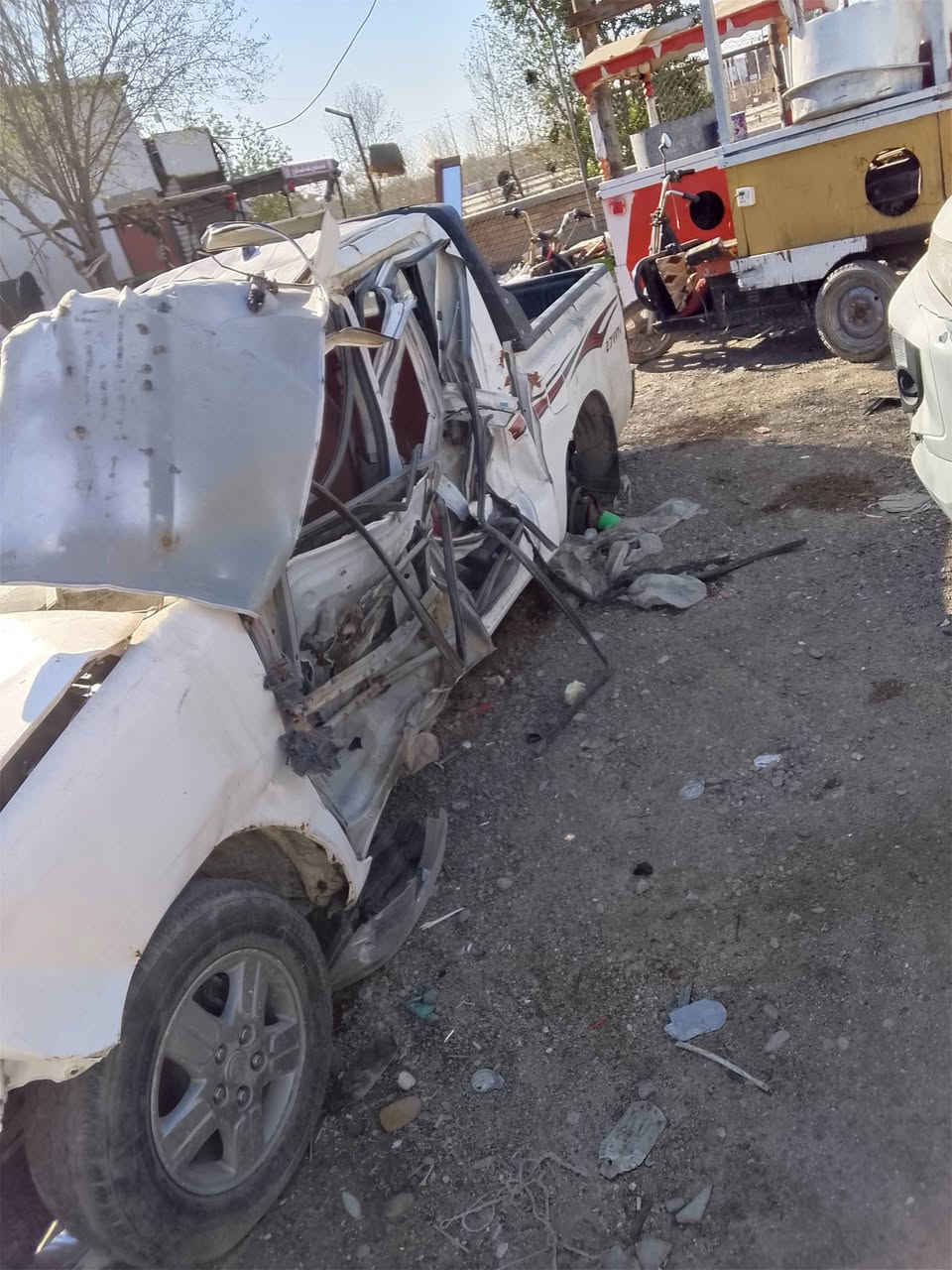 سلام عليكم سياره للبيع 2014مكلوبه مكان البصره***********
