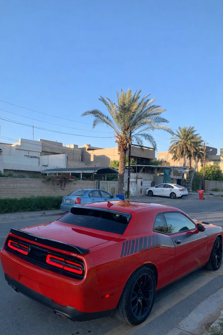 جالنجر 2016
بنيد Srt
دعاميه srt 
ويل srt 
فول بس فتحة مابيها
محرك 3600
شاشة كبيره تحكمات  نظام سبورت 
تبريد تدفئه كلها شغاله 
صدر جديد
تخم تاير جديد 
 رقم بغداد 
بيها قطع 5 قطع صبغ  سونار موجود 
مكاني بغداد العامريه   
ب ١٣٥ وبي مجال بسيط
*********** 
‭0788 287 0045‬
