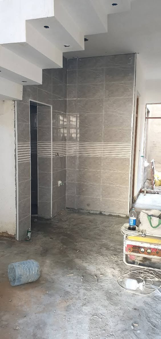 خلفه سيراميك درجه اولى ماده وسمنت وبأسعار مناسبه الاتصال او المراسله على الرقم ***********
