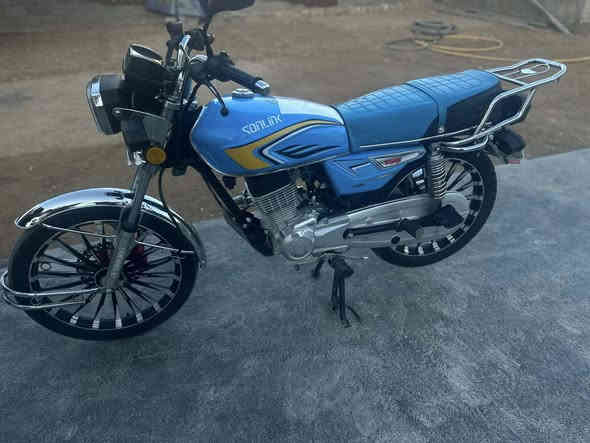 السلام عليكم
دراجه زنجيل 
مراوس وبيع سعره ٨٥٠نهايته
موجود خاص ***********
