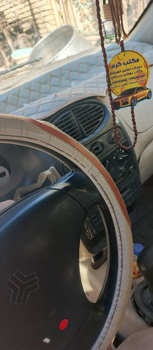 سيارة كيو كيو اوتوماتيك 3سلندر اجرة رقم بغداد سنوية ماساقطه ومصفره هيئة وغرامات سيارة بحالة جيده موديل 2010 السعر 17.  اتصال ع الرقم ***********
