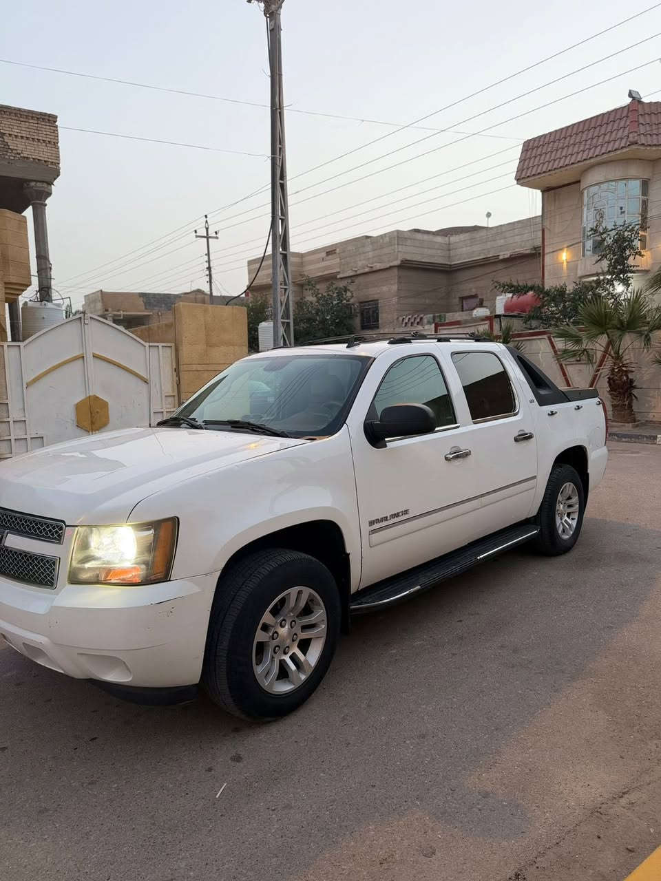 السلام عليكم. للبيع. تاهو افلانج. مديل 2007 فول مواصفات.  ال تي زت. رقم بصره تحويل. سنويه لغاايه 2029.  كفاله من الكص ونقل الجثه. والضربه.  والعيب الشرعي.  مكينه 5300 جديده. كير جديد.  تبريد فطعتين.  حداده. حلوه.  كهربئيات. عامه. طخم تاير.  منضومه. غاز وبانزين.  سياره مال جناي. كلش حلوه. السعر. 145. هاتف. *********** مكان اابصره.
