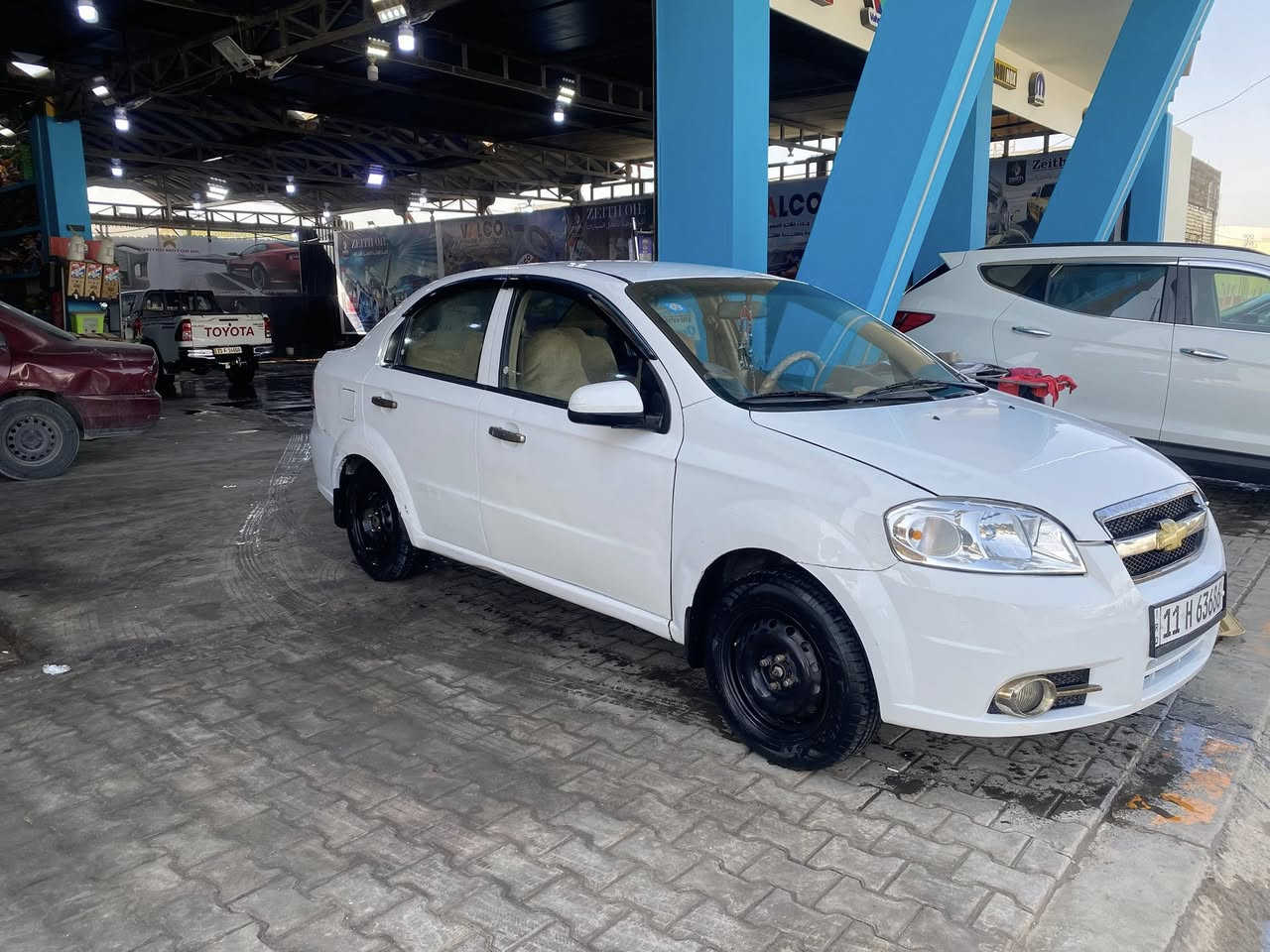 السلام عليكم موديل ٢٠١٠ بسمي مكفوله من الضربه بس باردات بيها السعر ٧٠ وبيها مجال  رقم ***********
