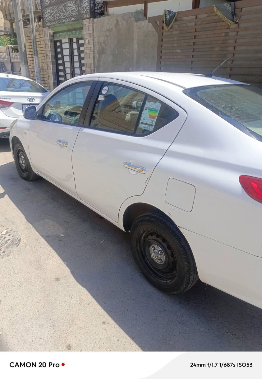 نيسان هنديه بليته زرقاء مديل ٢٠٢٠ رقم اربيل  مكاني بغداد الحبيبيه تبريد تدفئه طخم تاير صدر جديد شاشا وتحكم .بيه ضربه بالصندوگ وبيها حالوب خفيف السعر ٨٢ مبايل ***********
