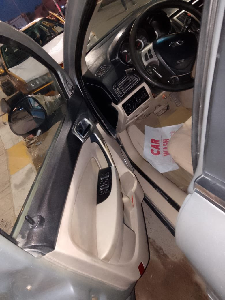 سلام عليكم سياره شيري مديل 2013 رقم ذي قار مميز سياره جاهزه من كلشي محوره مكينه وكير كورله راعيها يريد مداور ناصريه إسكان الصناعي سنويتهااا منتهيا ب 2023 سعره 33 وبيها مجال رقم مبايل ***********
