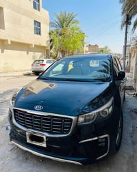 اخوان للبيع او المراوس حسب القناعه  كيا سيدونا 2016 محدث 2020  رقم بغد...