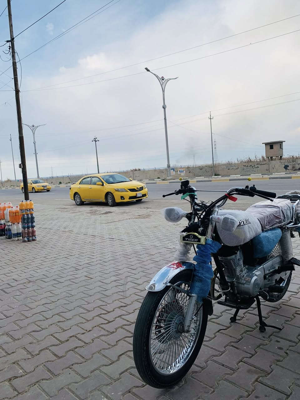 سلام عليكم سولنك موديل 2023 دراجه متعوب عليه كلش مرتبه مابي نقص برغي  شرط شلعه او معدل سعر 600قفل بدون صالنصه ***********
