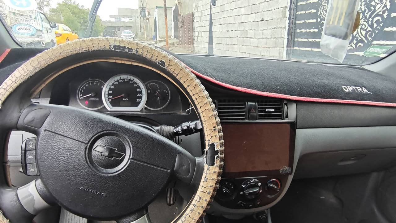 اوبترا 2010 للبيع لون ابيض رقم رفيع الجديد تنتهي 2028 ،سيارة مابيها اي عيب بيها فقط طخه بل جامرلغ الامامي اليمين ،سيارة محرك بداية صرف ، باسمي ، دواخل نضيف ، تايرات جديده ،كهربائيات كاملة ، شاشة اندرويد ، كامرأة خلفية ، بطاقة بانزين بيها ، كير عادي ، مكان السيارة كركوك منطقه ال 55 ، السعر 85 وبي مجال بيع مستعجل رقم الموبايل ***********
