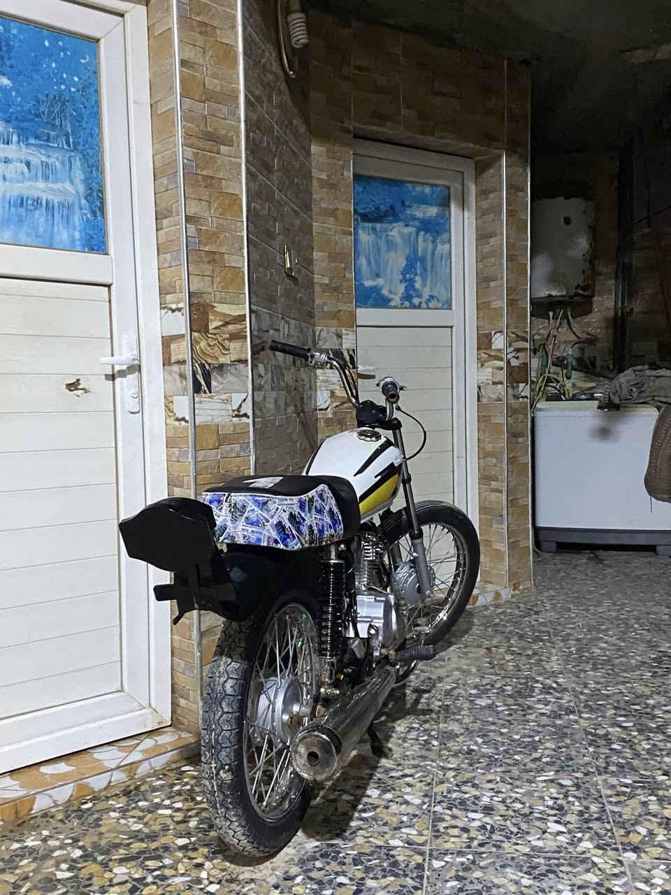 سلام عليكم سيجي نامه حربه للبيع دراجه مكفوله من كلشي تعمير 25كلك مكانها بصرة هارثه ***********موجو فقط واتساب
