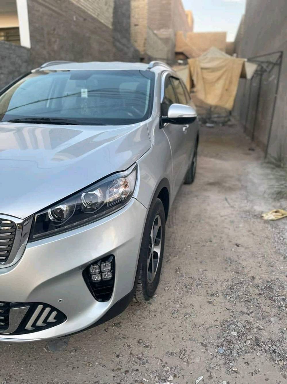 2019
صبغ عام رقم بغداد محرك سته سلندر سبعه راكب كير محرك مكفول تبريد شركه تحكم قيادة 
بسمي عنوان بغداد 
***********