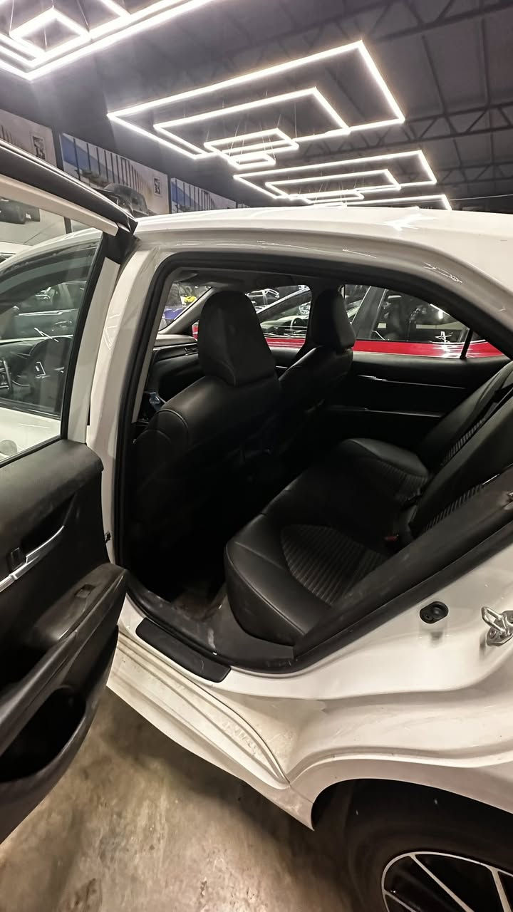 كامري 2024 se السيارة جديد كلش ضررها صبغ جامرلغ سكن امامي بدون دواخل سعره 220 وبيه مجال مكان السيارة كركوك 
***********
