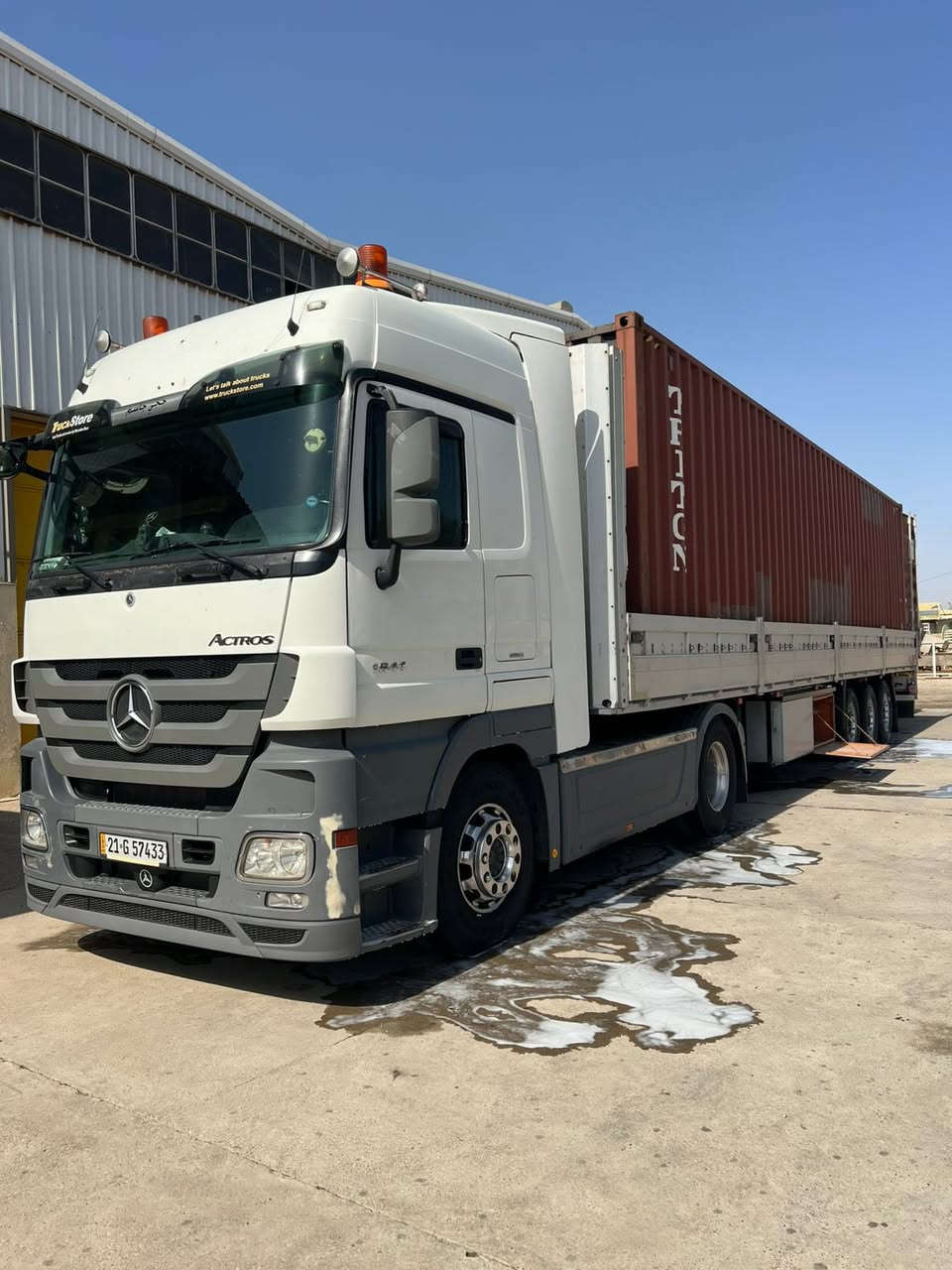 سلام عليكم سياره البيع مديل 2011 حجم 1844 فول مواصفات  تخم تاير عربانه شمتز مربوطه وره سنويه 2030  العنوان البصره 
***********
