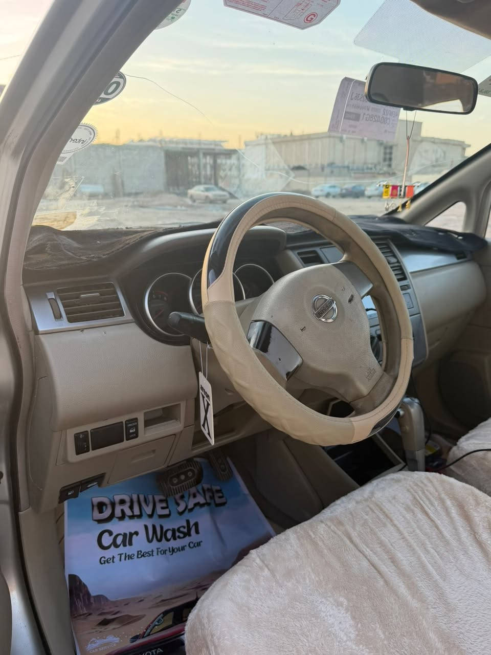 السلام عليكم… الحلال للبيع نيسان تيده. خليجي موديل بسعر 70 / وبيع مجال 2006
محرك. شرط بدون عيب ممفتوح الجبير المرغوب 
كير شرط بدون عيب  تدتفى شغال ماسحات  كله شغال 
صدر جديد تخم تاير جديد كهربائيات كله شغاله سايد بريك جاك كله شغال   بلاجكتور بلادي. 
السياره مصبوغه عام جمالي فقط بدون ضربه
سنويه جديده مشروع وطني شرط التحويل 
شاشه كامره جنطه بصمه مسجل سماعت جاهزه 
محرك / كير/ صدر / كهربيات/ غرفت السياره رونات كله بشرط    السياره جاهزه تشغل وتطلع.  ألف متصرف عليه
بسعر 70 وبيه مجال. مكان السياره تكريت القادسيه 
*********** بلنسبه للسياره خليجي مو امريكي
