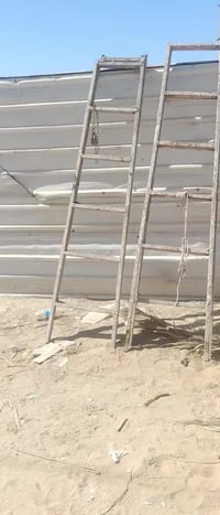 سوبايات لبيع العدد ٤ سعر ١٢٠ معه مجال استفسار تصال ٠٧٨٠٣٧٨١٨١٩