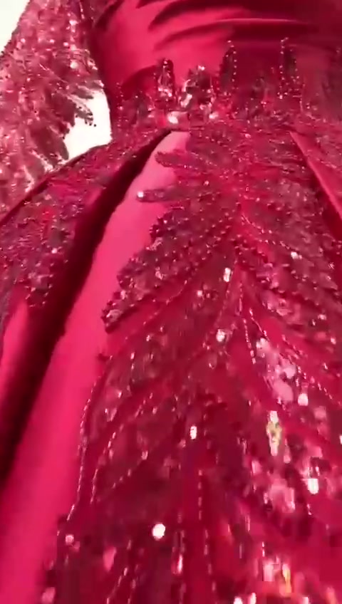 مساء الخير عندي بضاعه جاهزه بدلات اعراس حنه وزفه وفساتين اذا للبيع نص السعرابيعه البدلات واذا موبيع محتاجين محل البضاعه علينه والمحل على الشريك وبالنص والرزق على الله


**إذا كنت صاحب هذا الإعلان وتريد حذفه لأي سبب، رجاءا أرسل رسالة إلى الدعم الفني**