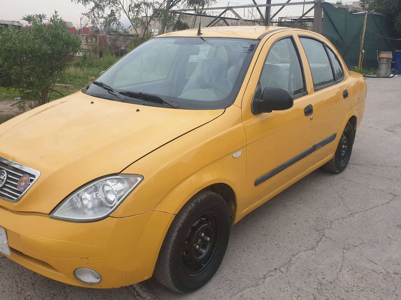 سلام عليكم 
طيبة البيع موديل ٢٠١٥ 
رقم بغداد 
سيارة جاهزة من كلشي 
تبريد شغل 
صدر جديد 
زوج تايرات امامي 
سعر ٣٤ ورقة وبية مجال 
رقم هاتف 
***********
