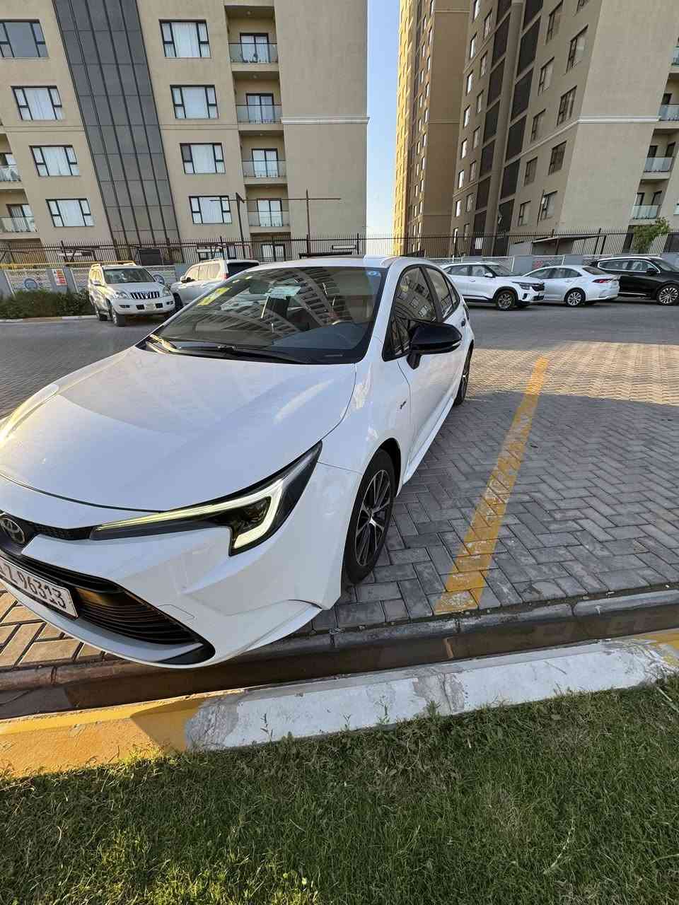 السلام عليكم كورلا هايبرد بجم الامريكي مديل 2025 فتحة كراسي جلد احمر كرسي كهرباء رادار قطعتين تبريد تحديد مسار مثبت سرعة كامرة شاشة ابل كار بلي بيها بارد باب السايق موجود بلصور وملاحظات صغيرة هم مصورهن ماشية 34 الف مكان السيارة بغداد السيدية سعر 152 بيها مجال اتصال ***********
